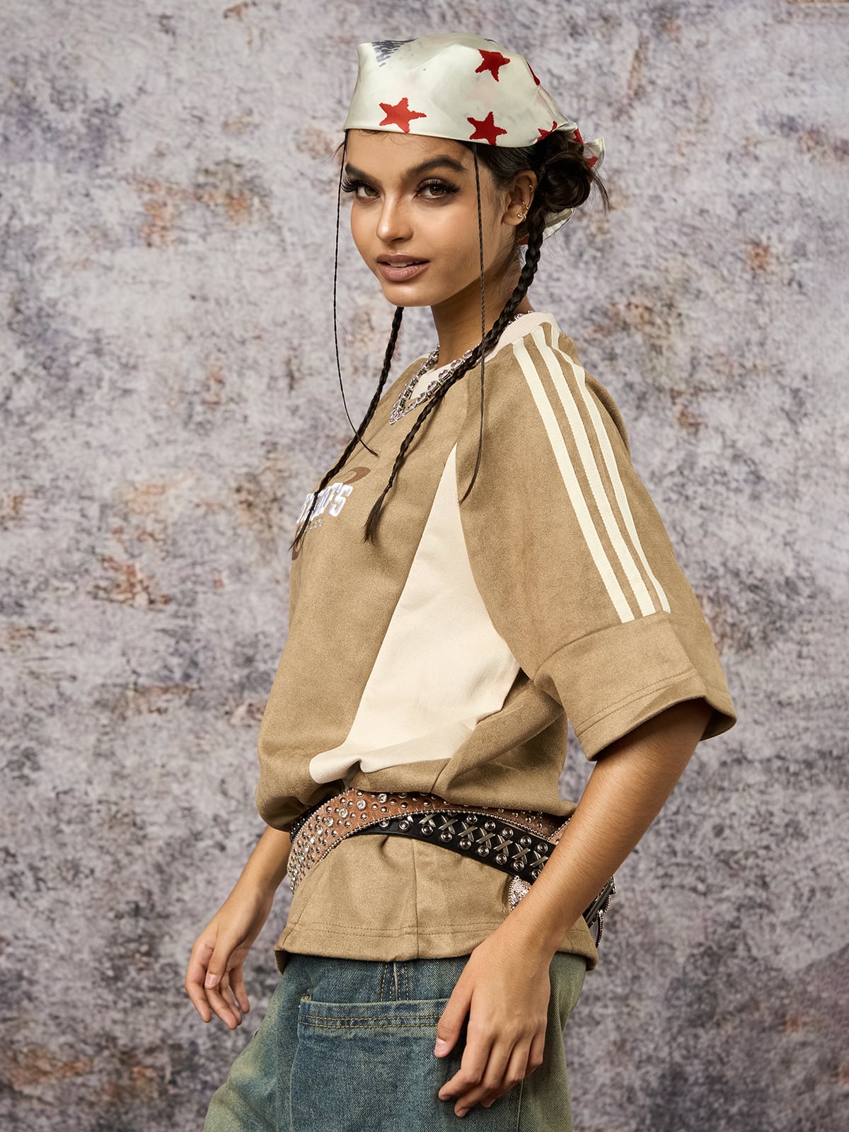Suede Contrast Color Spliced Letter Embroidery Oversize T-shirt - 2462
